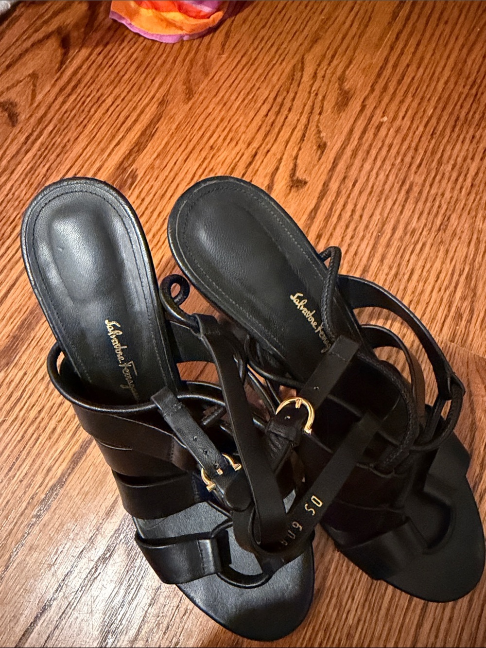 Salvatore Ferragamo Sirmio Black Leather Strappy Sandals - Picture 4 of 6